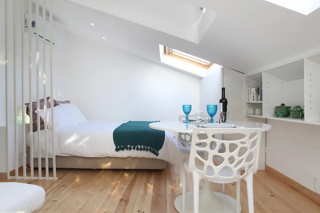 Largo Trigueiros Light-Filled Loft Apartment Lisboa