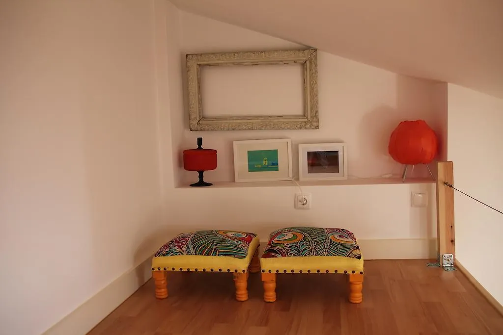 Largo Trigueiros Light-Filled Loft Apartment Lisboa