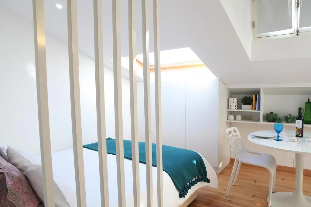 Largo Trigueiros Light-Filled Loft Apartment Lisbon